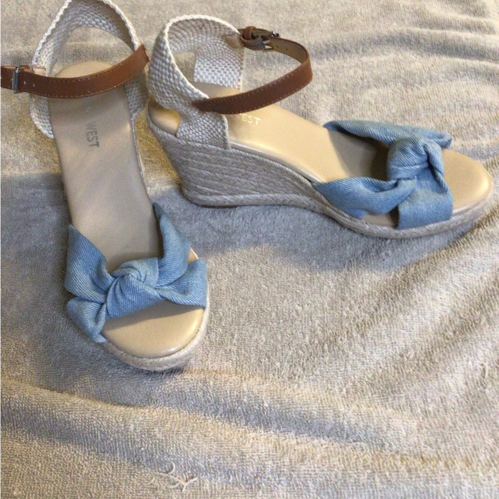 Nine West Blue and Tan Wedge Sandals